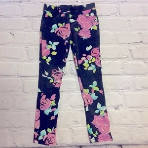 No tag. Size 8 young girl.